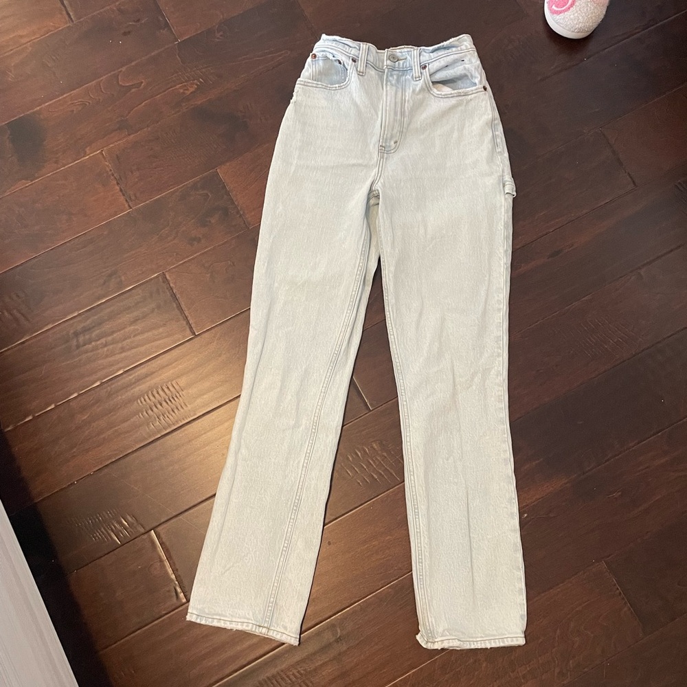 Abercrombie & fitch curve love ultra high rise light wash 90s straight jeans